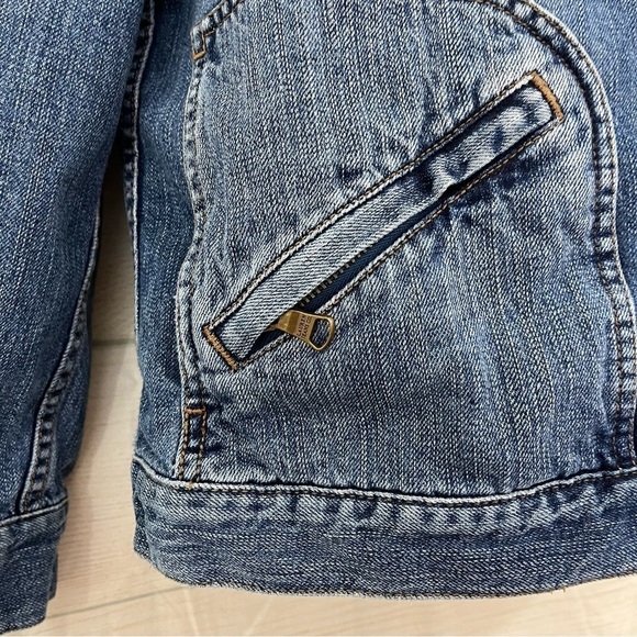Lauren Jeans Co Denim Medium Wash Crop Denim Jacket - Picture 4 of 10
